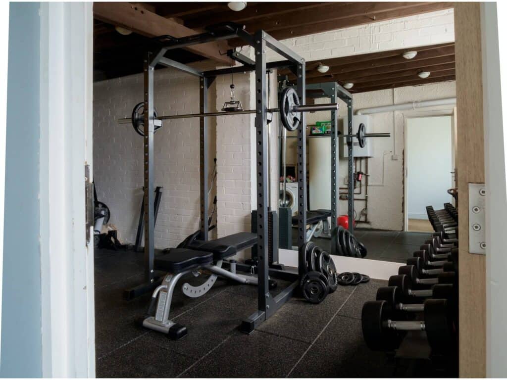 35+ Home Gym In Garage Ideas, Tips, Hacks for 2023